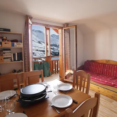 - Du Hameau Des Aiguilles * Albiez-Montrond